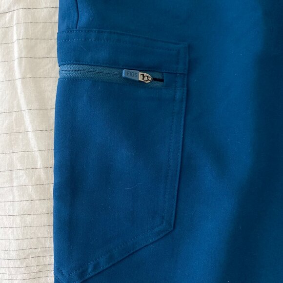 Figs Scrubs - Picture 8 of 8